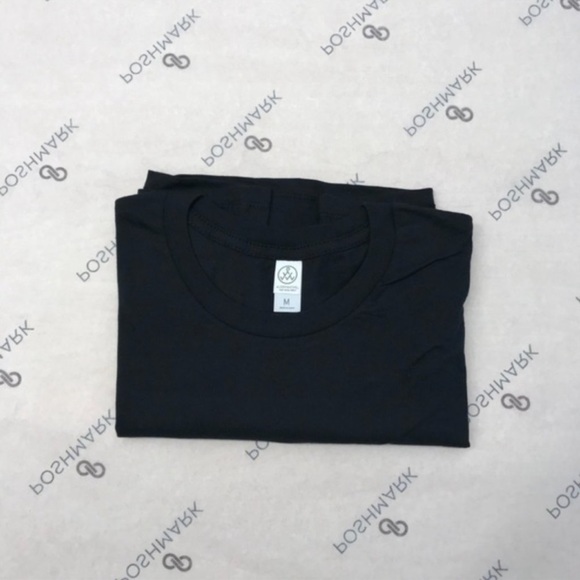 Poshmark Branded Tissue Paper NWOT - Picture 4 of 9